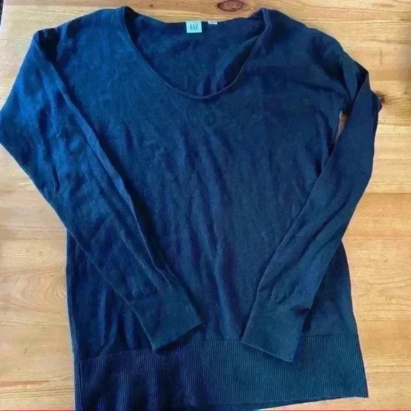 Gap V neck Black Sweater - Picture 6 of 9